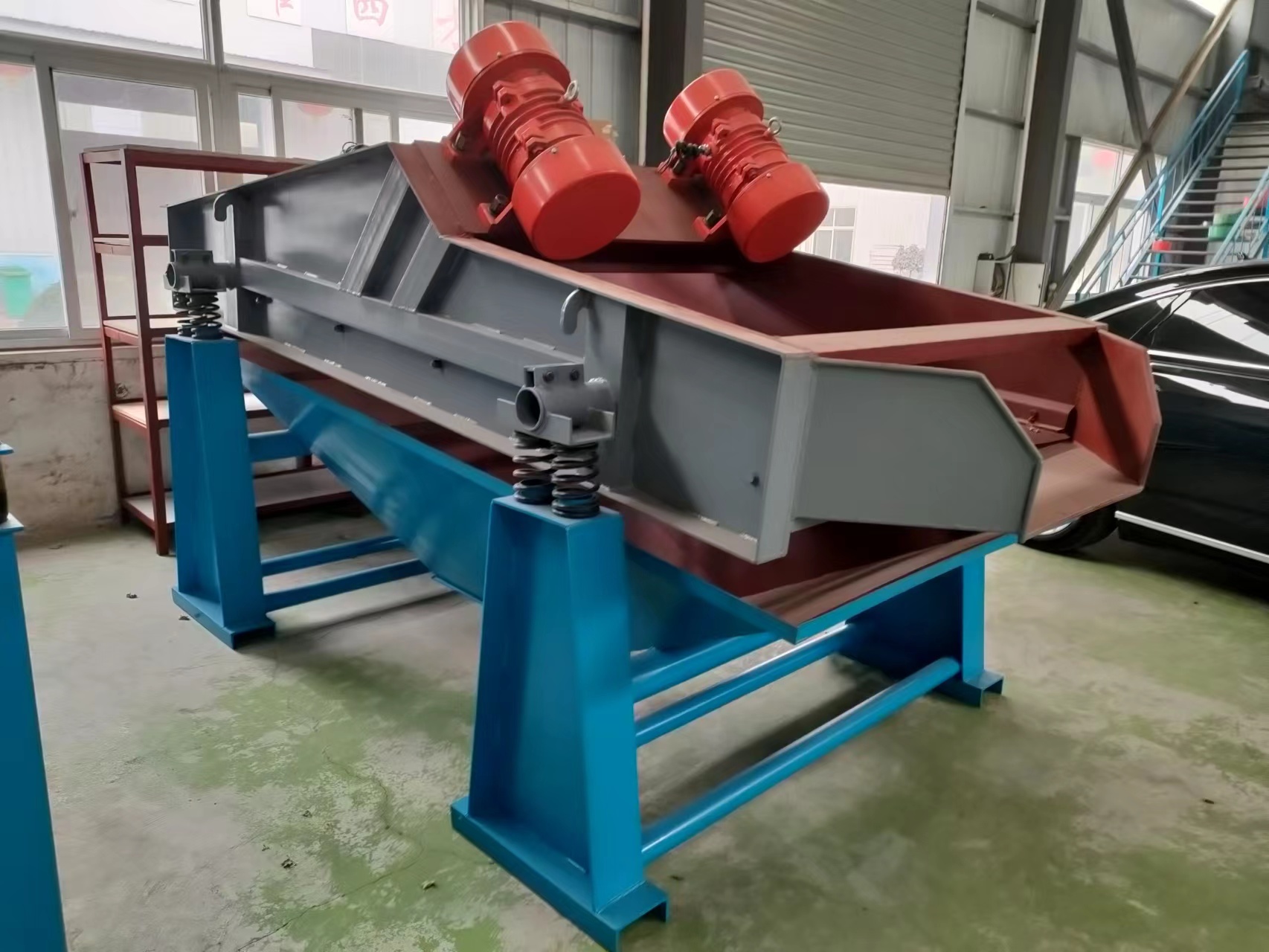 振動篩在鉀長石選礦生產中的應用